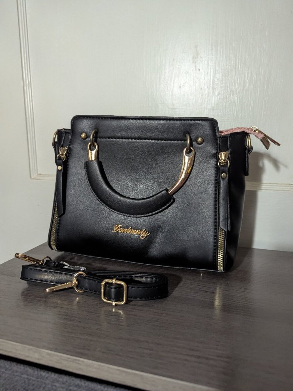 Danbaoly black and pink detail cross body purse gold tone hardware